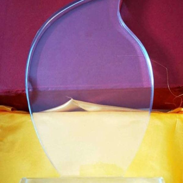 GS138 Giftex Flame shaped Crystal Trophy Award (15cm)