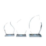 GS138 Giftex Flame shaped Crystal Trophy Award (15cm) - Image 2
